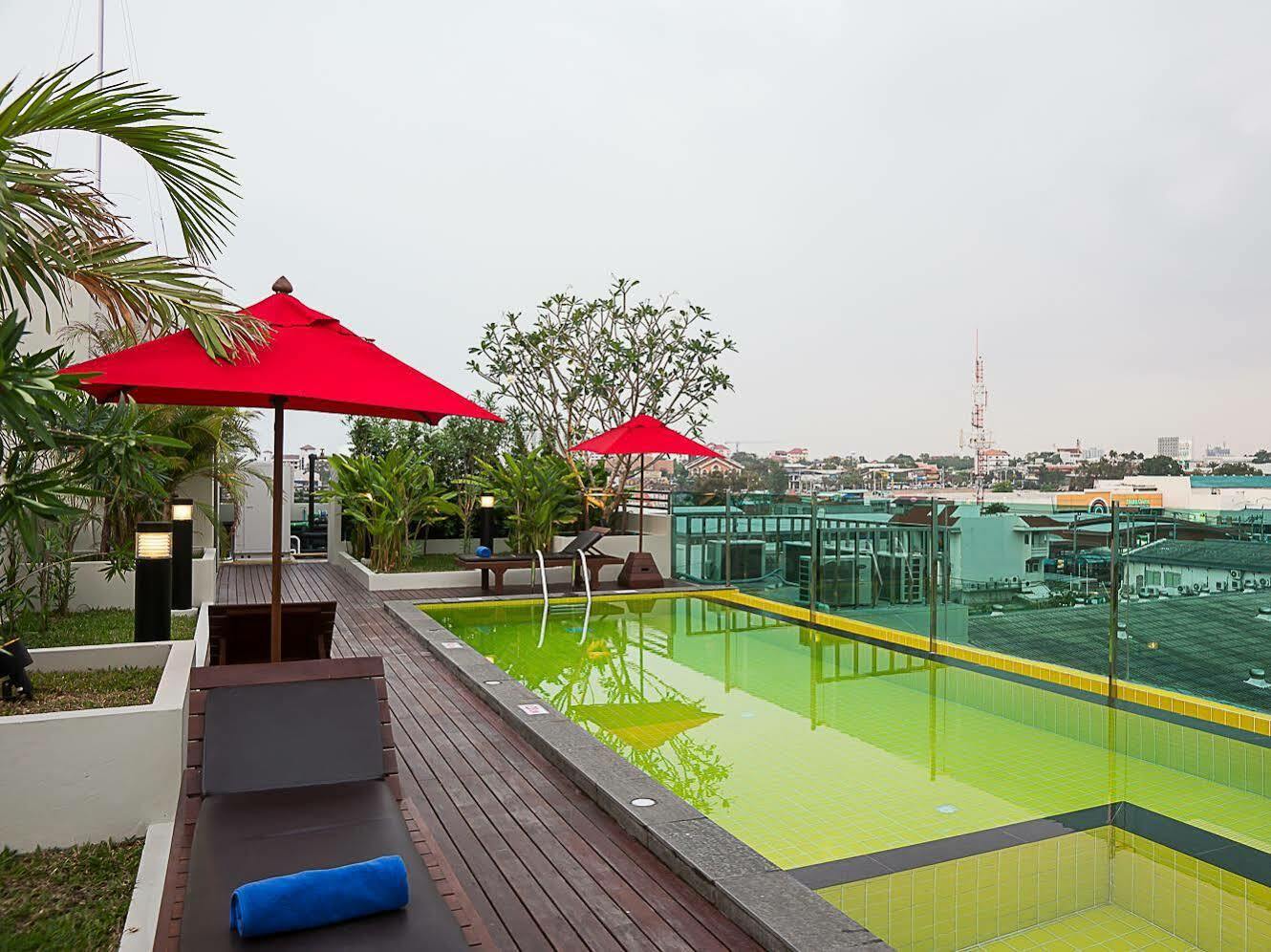 โรงแรมซันไชน์ ฮิป  Pattaya ภายนอก รูปภาพ
